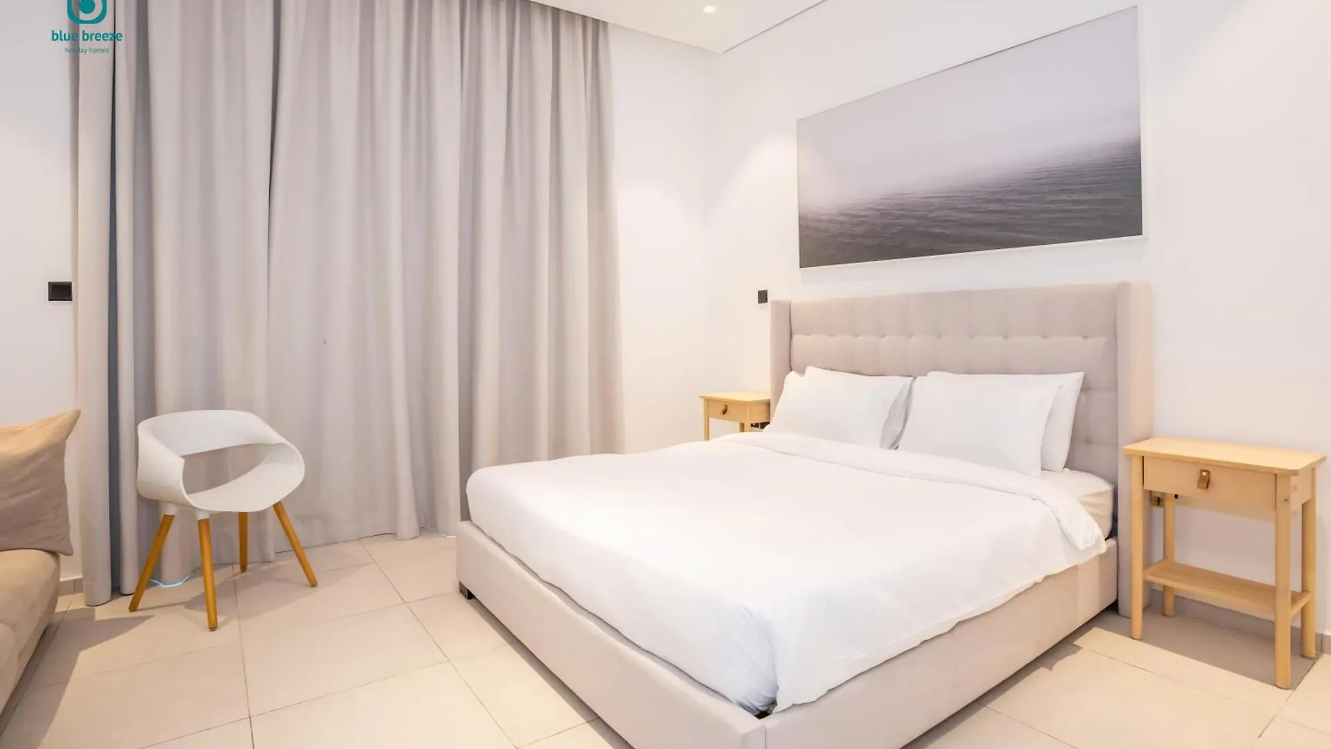 Blue Breeze - Elegant 1Br With Private Jacuzzi & Terrace In Jvc Apartment Dubai United Arab Emirates