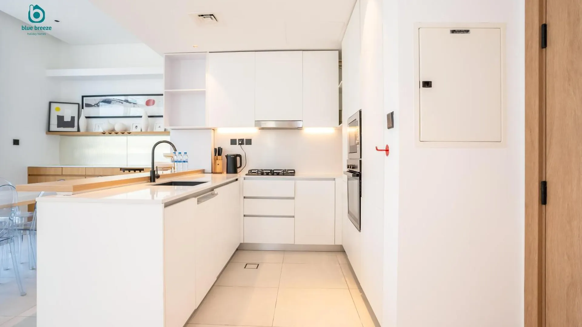 Blue Breeze - Elegant 1Br With Private Jacuzzi & Terrace In Jvc Apartment Dubai