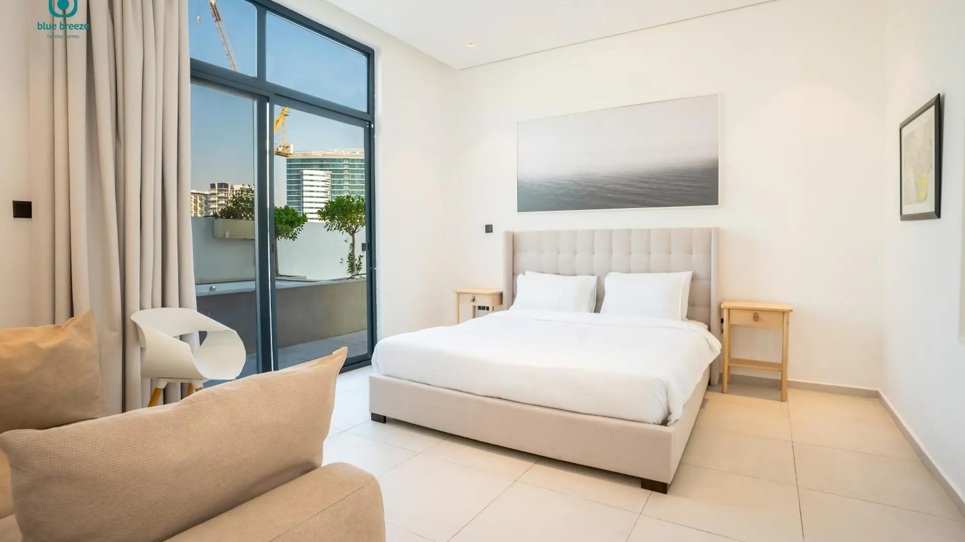 Blue Breeze - Elegant 1Br With Private Jacuzzi & Terrace In Jvc Apartment Dubai