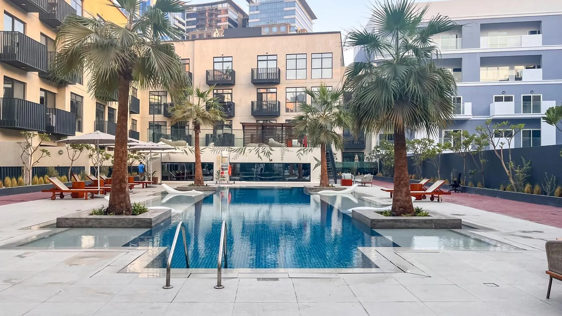 Blue Breeze - Elegant 1Br With Private Jacuzzi & Terrace In Jvc Apartment Dubai United Arab Emirates