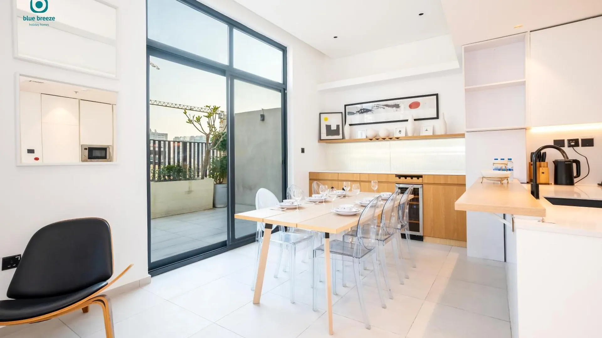 Apartament Blue Breeze - Elegant 1Br With Private Jacuzzi & Terrace In Jvc Dubaj 0*,